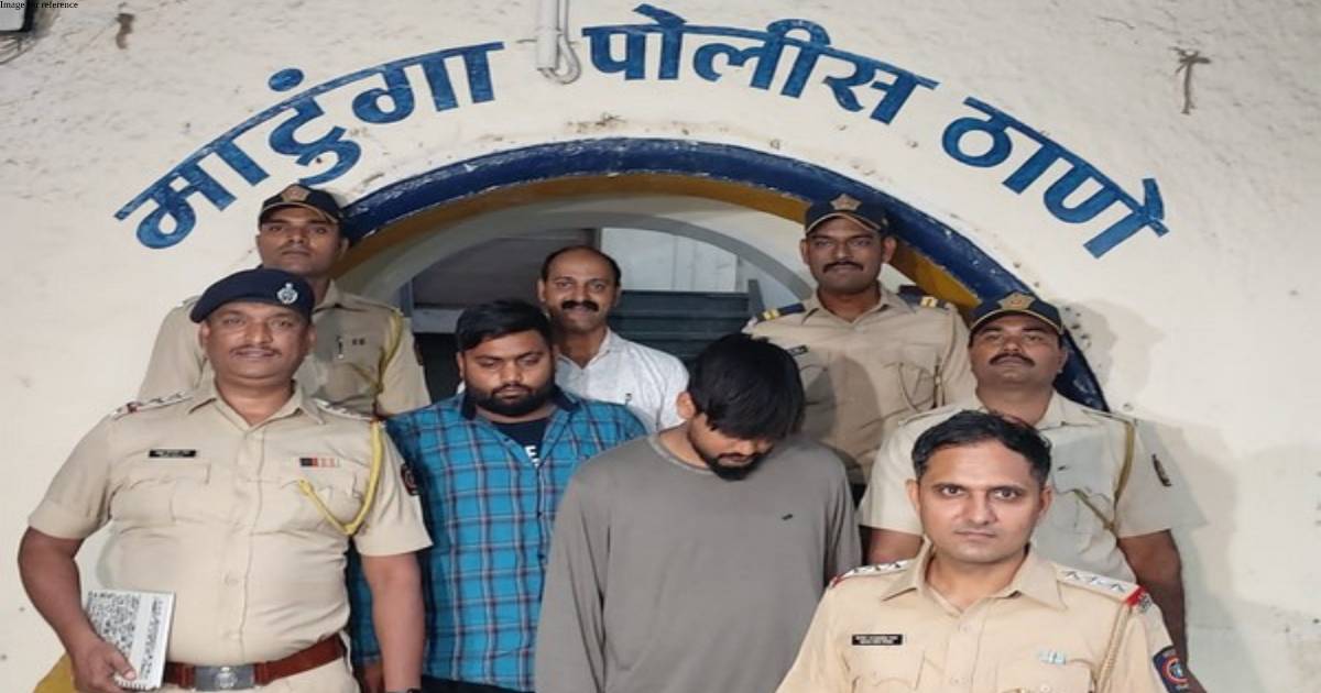 2 held from Noida, Lucknow for duping job-seekers
